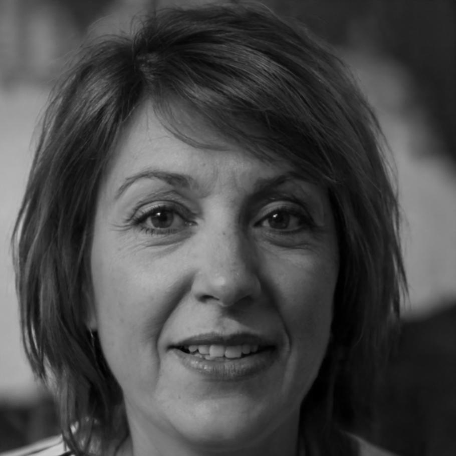 Valentina Esteban Riquelme, Directora de cruaruroglino